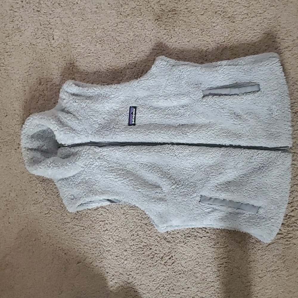 Paragonia Vest